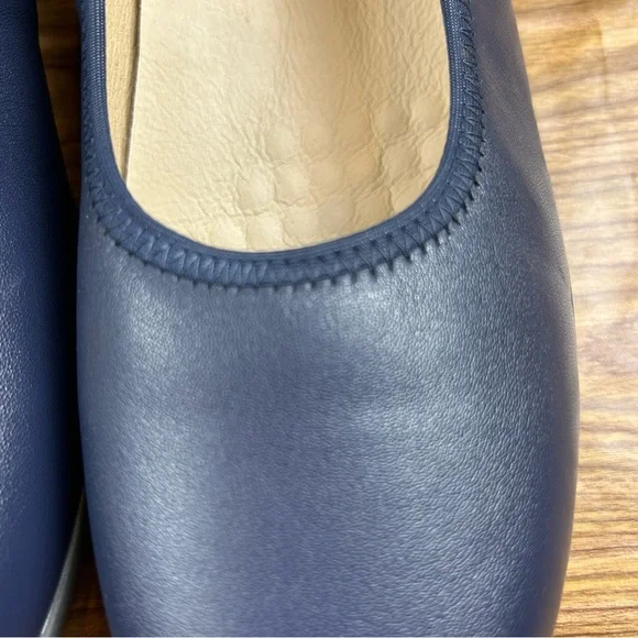 Propet Yara Flats Navy Blue Leather NWT - Size 9AA Narrow - Picture 4 of 12